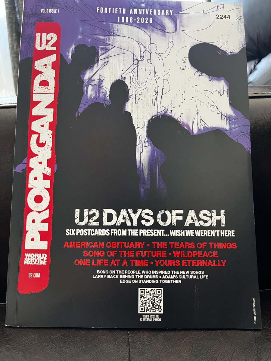 U2 Chile tweet media