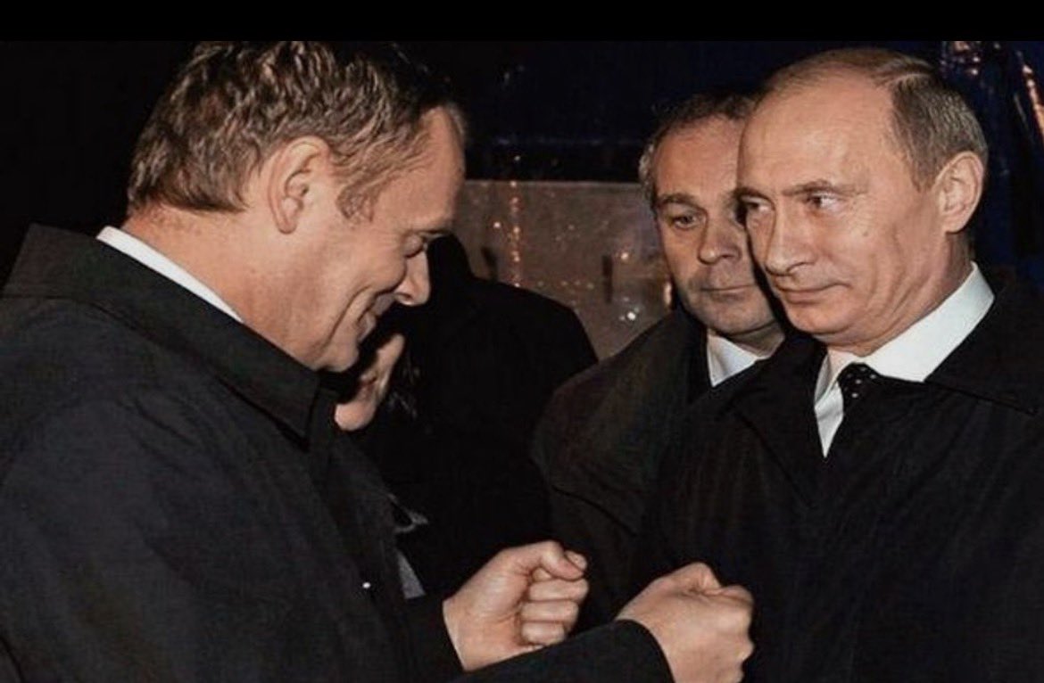 Benji_dogs's tweet photo. @joni_askola You've confused the Polish president with Prime Minister Donald Tusk! Donald Tusk did a #Reset with Russia and is now heading for #Reset2! https://t.co/Qhl76nHqxN