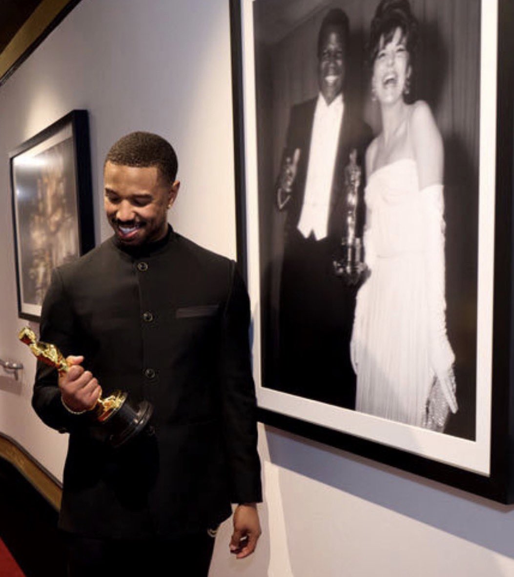 Brian Rowe tweet media