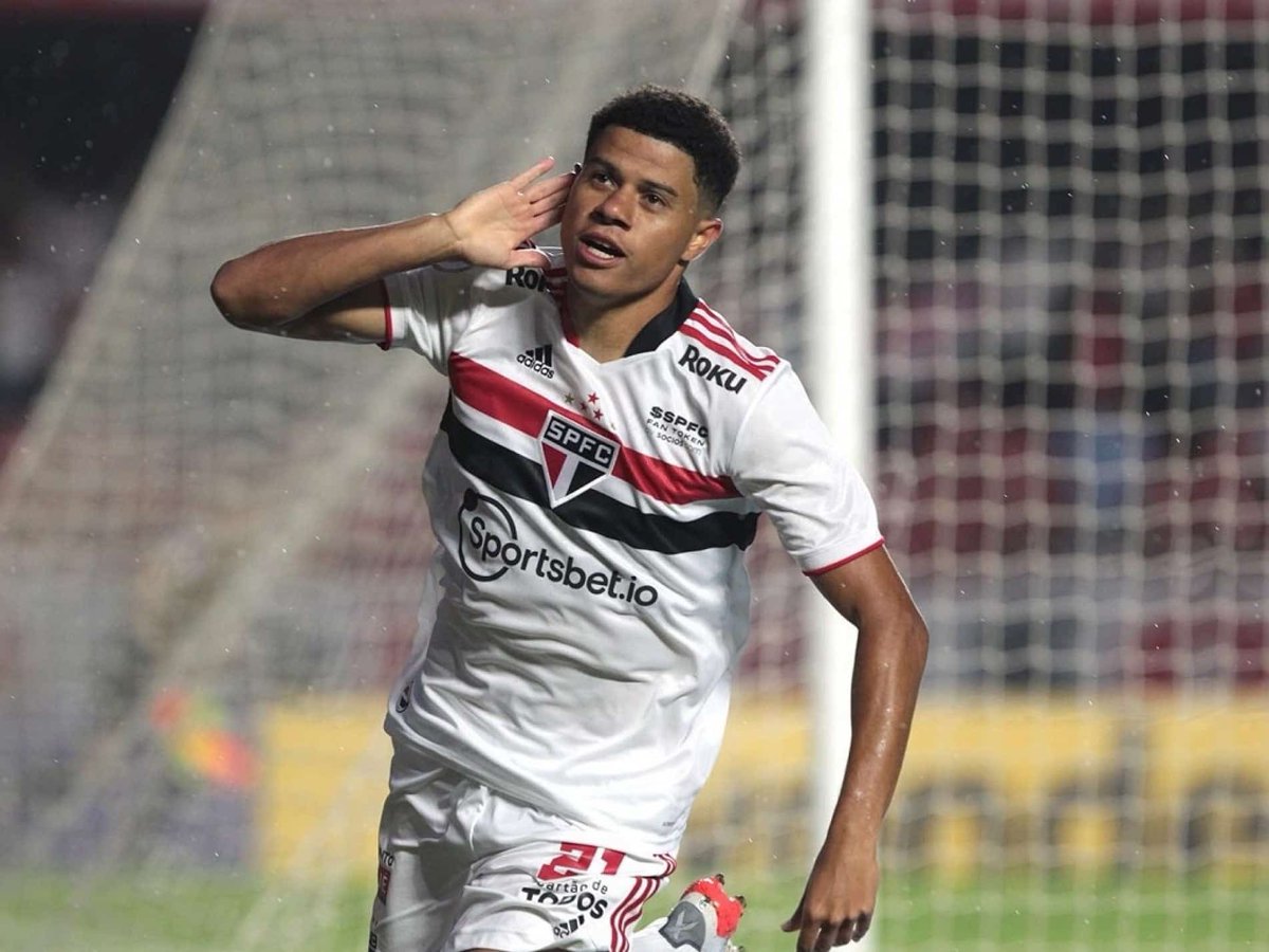 Gabriel Sara, ex-São Paulo e atualmente no Galatasaray, convocado para a Seleção Brasileira de Carlo Ancelotti.