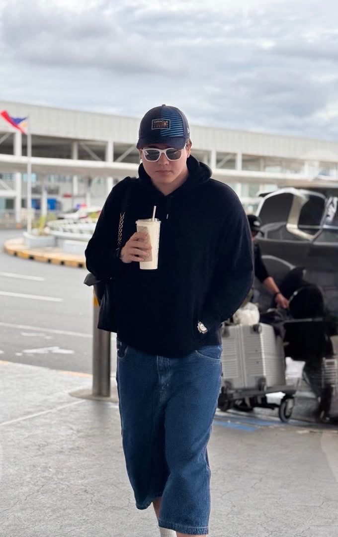 karloslabajo__'s tweet photo. di ko kaya ng walang kape ☕️ 

kayo, ano yung di nyo kaya ng wala? 🤪 https://t.co/UGwXHhFadb