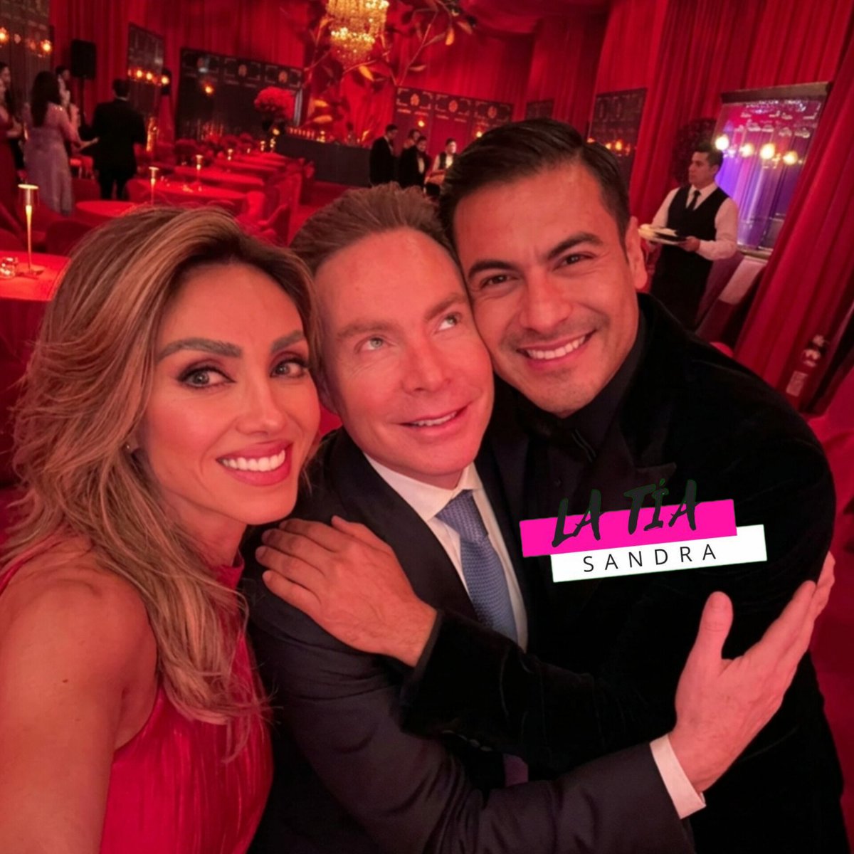 La Tía Sandra tweet media