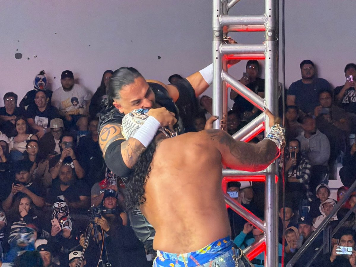 FANSDELUCHALIBREAAA_1 tweet media