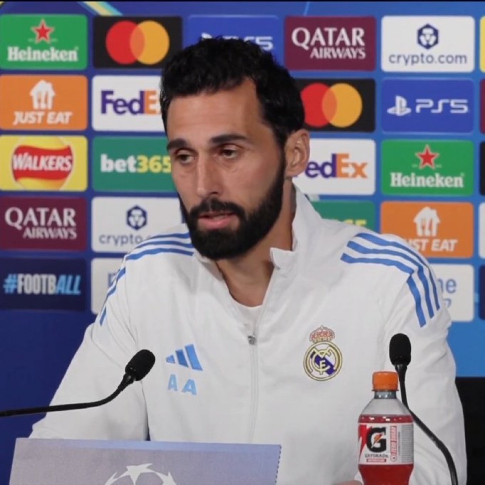 🚨 Arbeloa: “Mbappé is a VERY intelligent player, with a lot of quality. He moves very well in the spaces that the opposition leaves.

I hope to enjoy his goals but he’s important in the game itself too.”