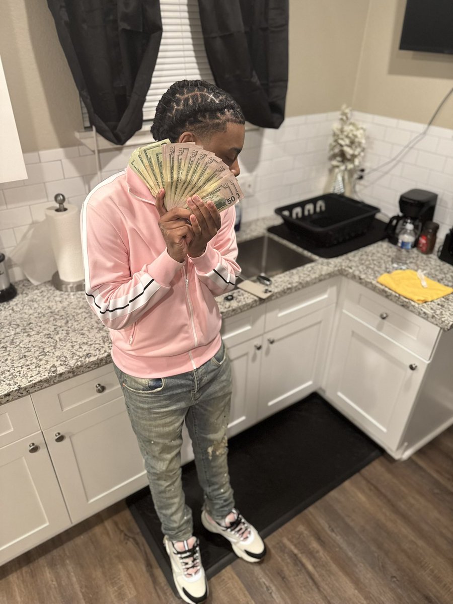 𝐁𝐥𝐢𝐱 🖤 tweet media