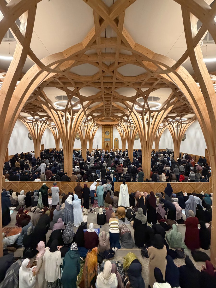 Cambridge Central Mosque tweet media