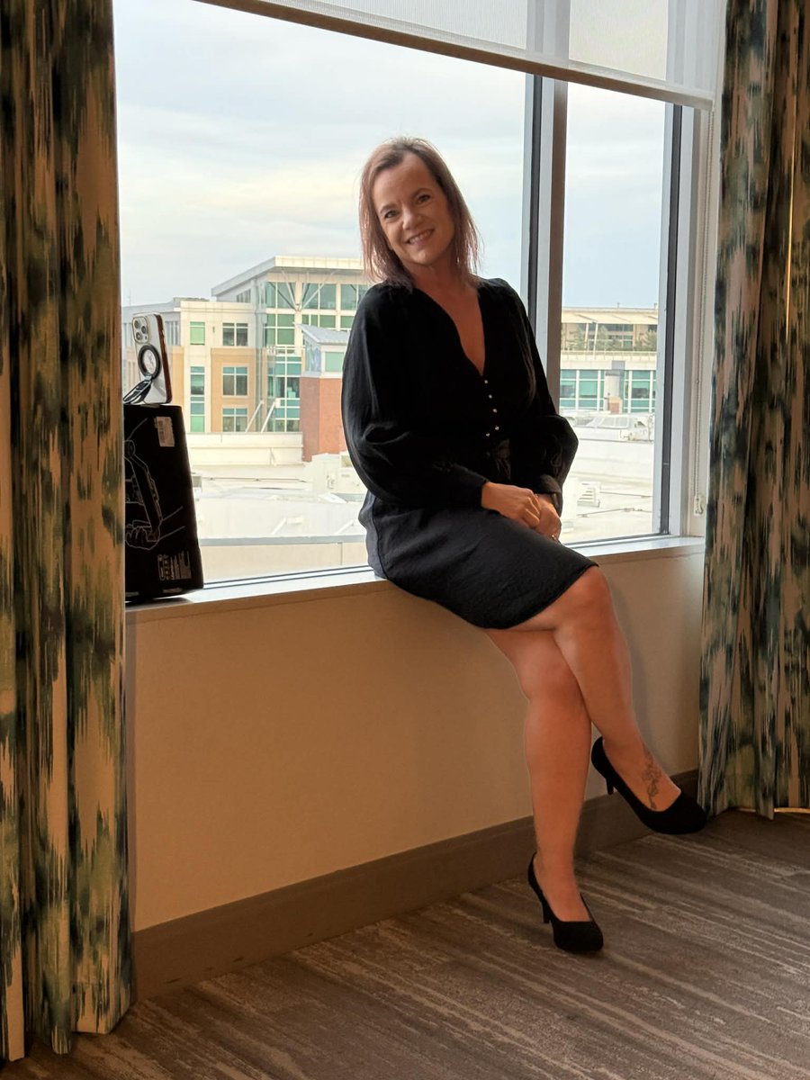 Amanda KASBH -Exxxotica Chicago booth 100 4/8-4/13 tweet media