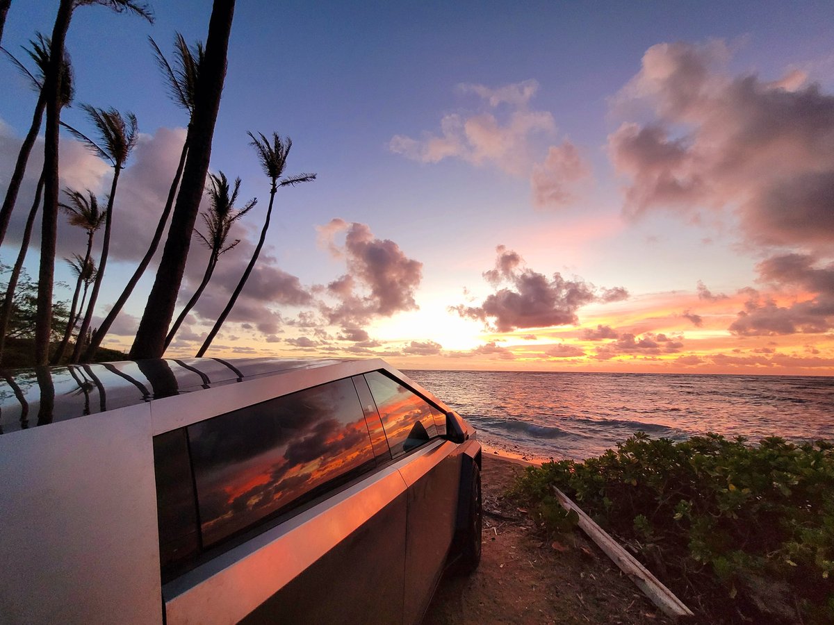 JESUS LOVES KAUA'I tweet media