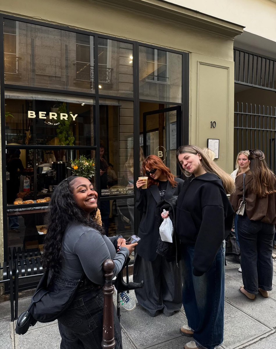 violeta hódar crave tweet media