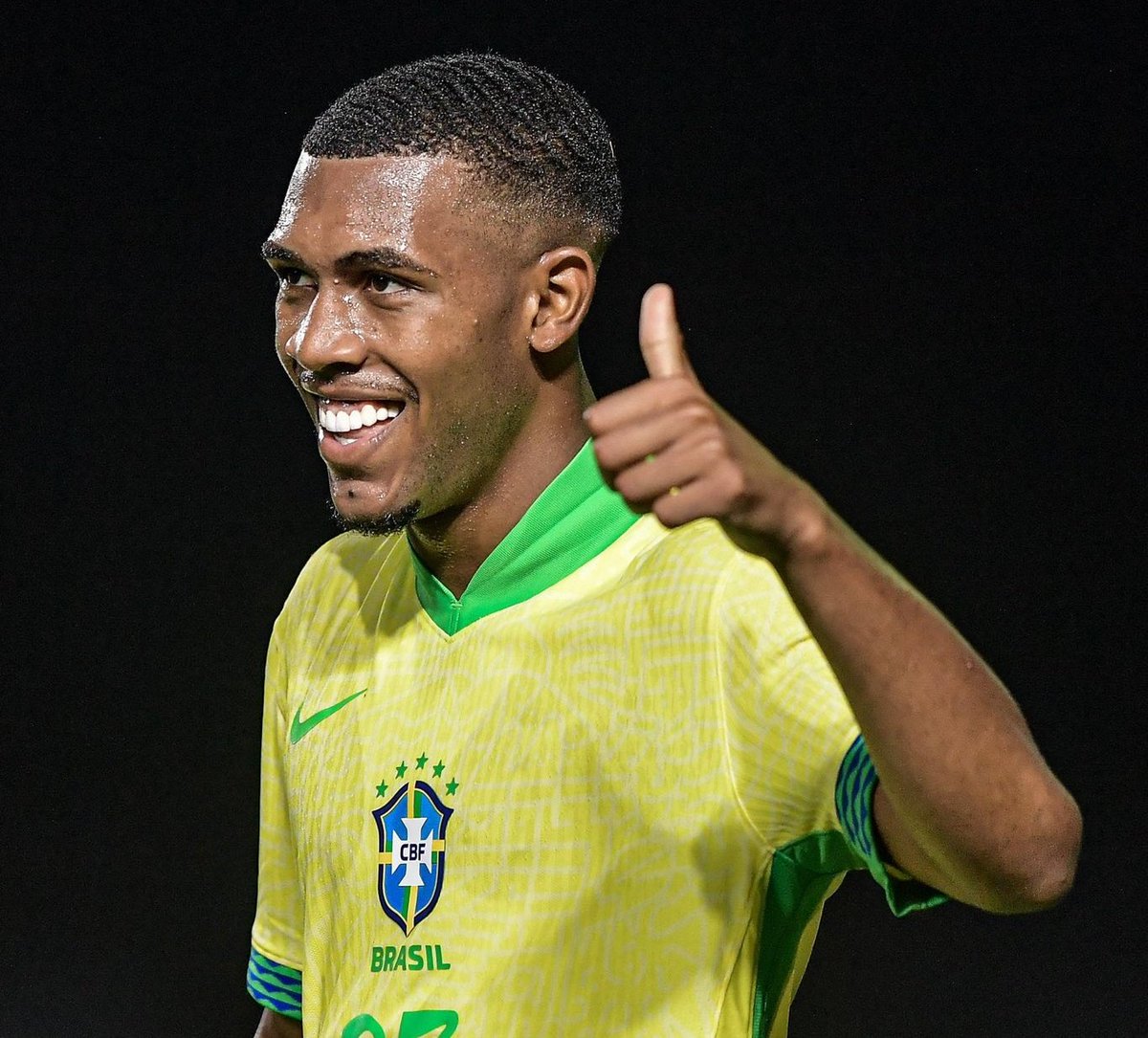 EstagiarioVasco's tweet photo. 🇧🇷 OS CRIAS SÃO SELEÇÃO BRASILEIRA. https://t.co/sl80dmnOR9