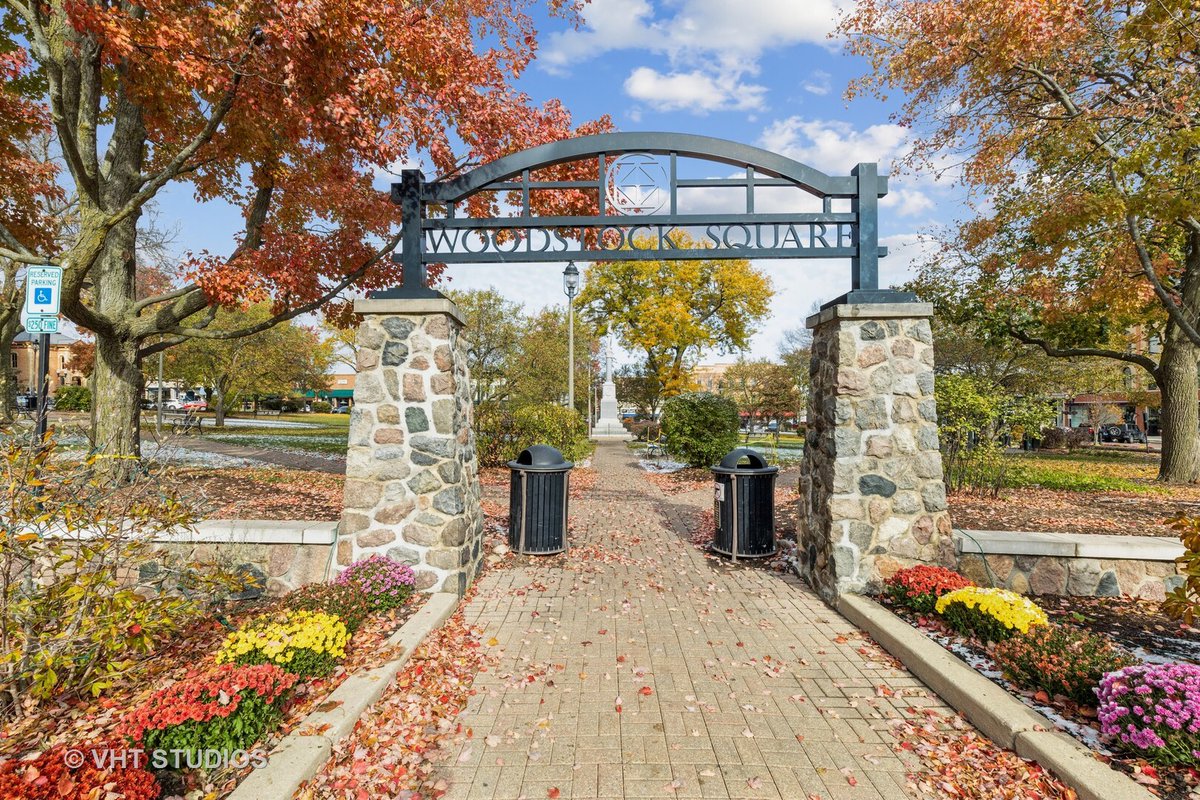 Agent_Mel's tweet photo. Are you a local property owner who is tired of the day-to-day grind of managing tenants and maintenance?
With the current real estate market, I know many of you are holding onto your residential and commercial investment properties—but that doesn't mean you have to deal with... https://t.co/T8mJLK3C1t