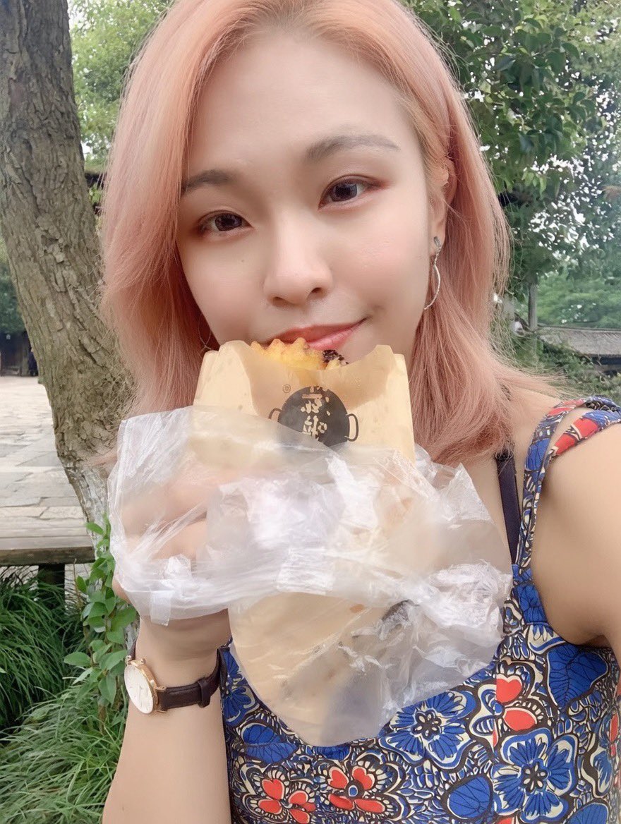 momo🇺🇦 tweet media