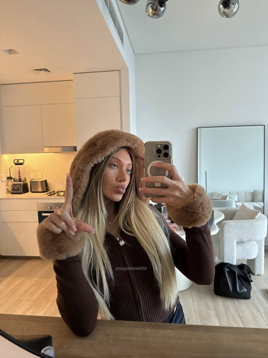 Goddess of your Dreams tweet media