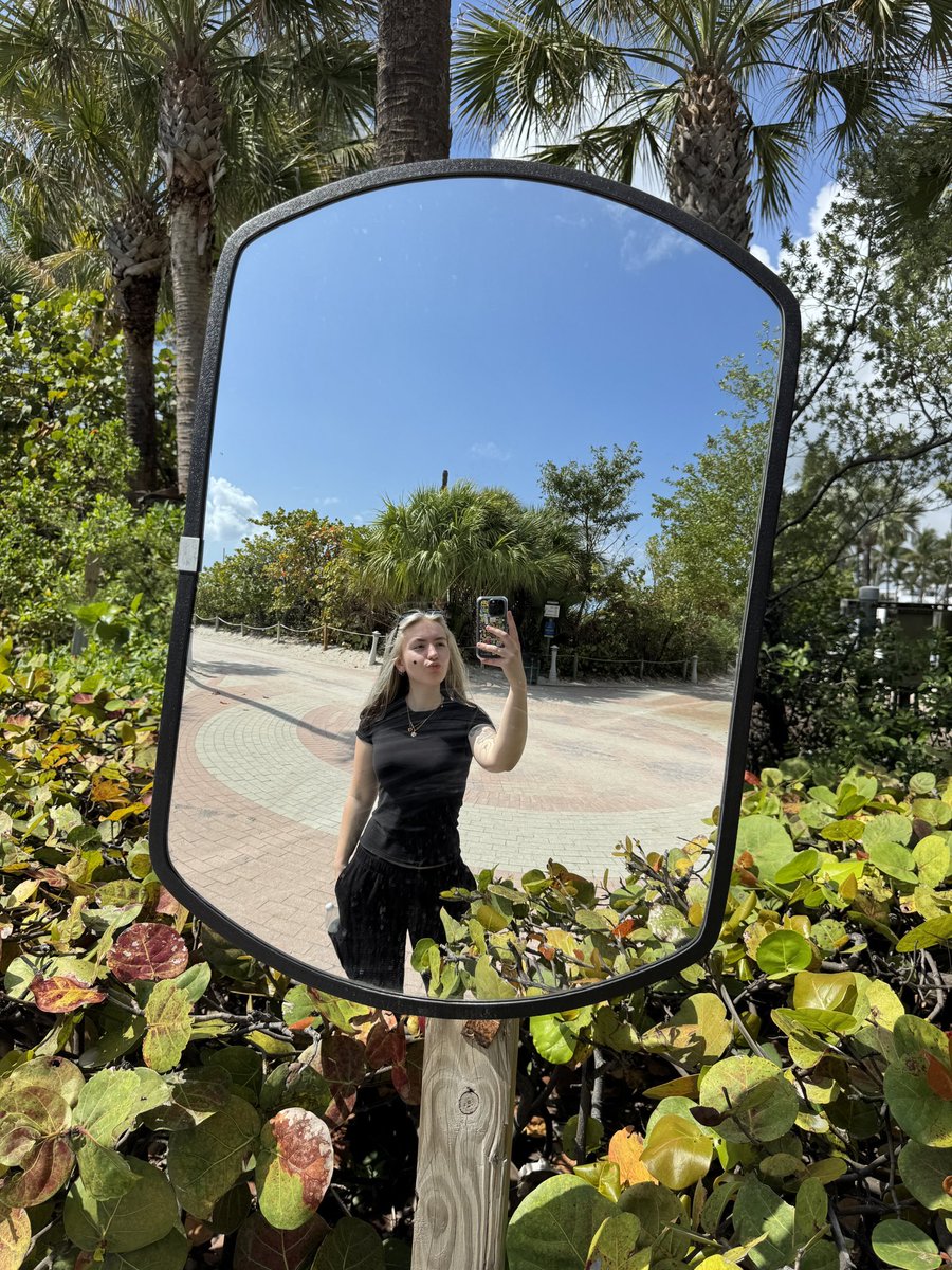 ania 🪽 tweet media