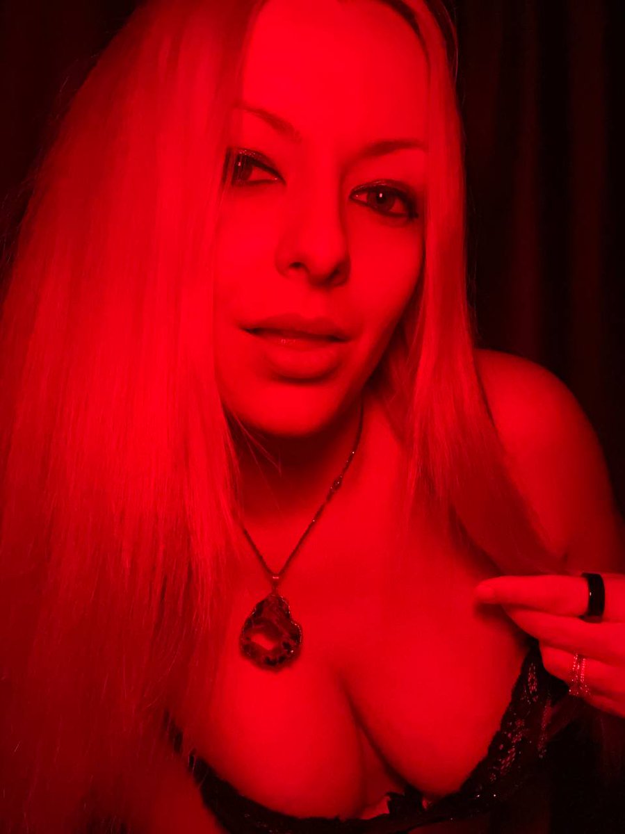 𖤐 Goddess Ruby Snowbunny 𖤐 tweet media