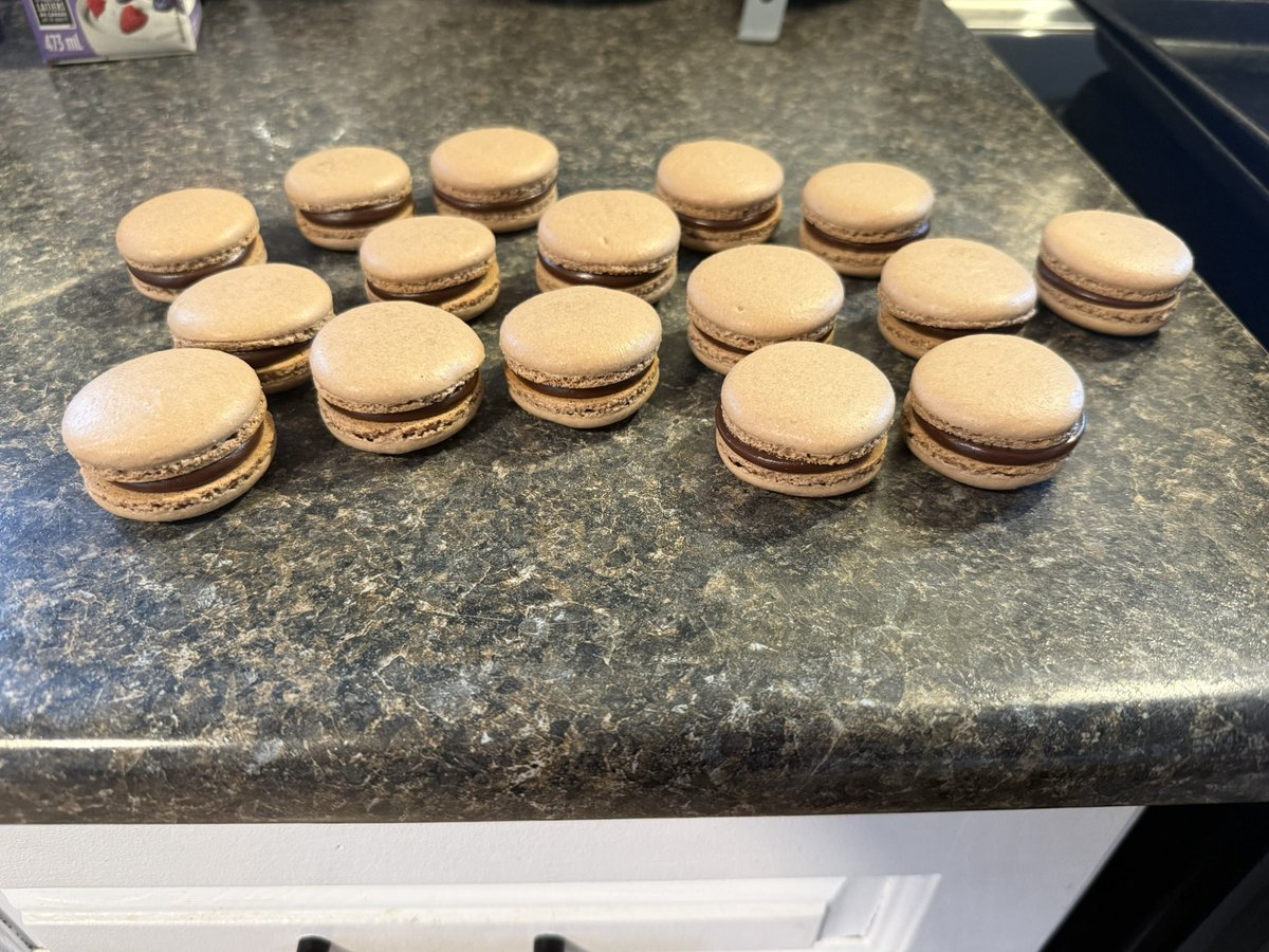 ⋆nikole⋆ tweet media