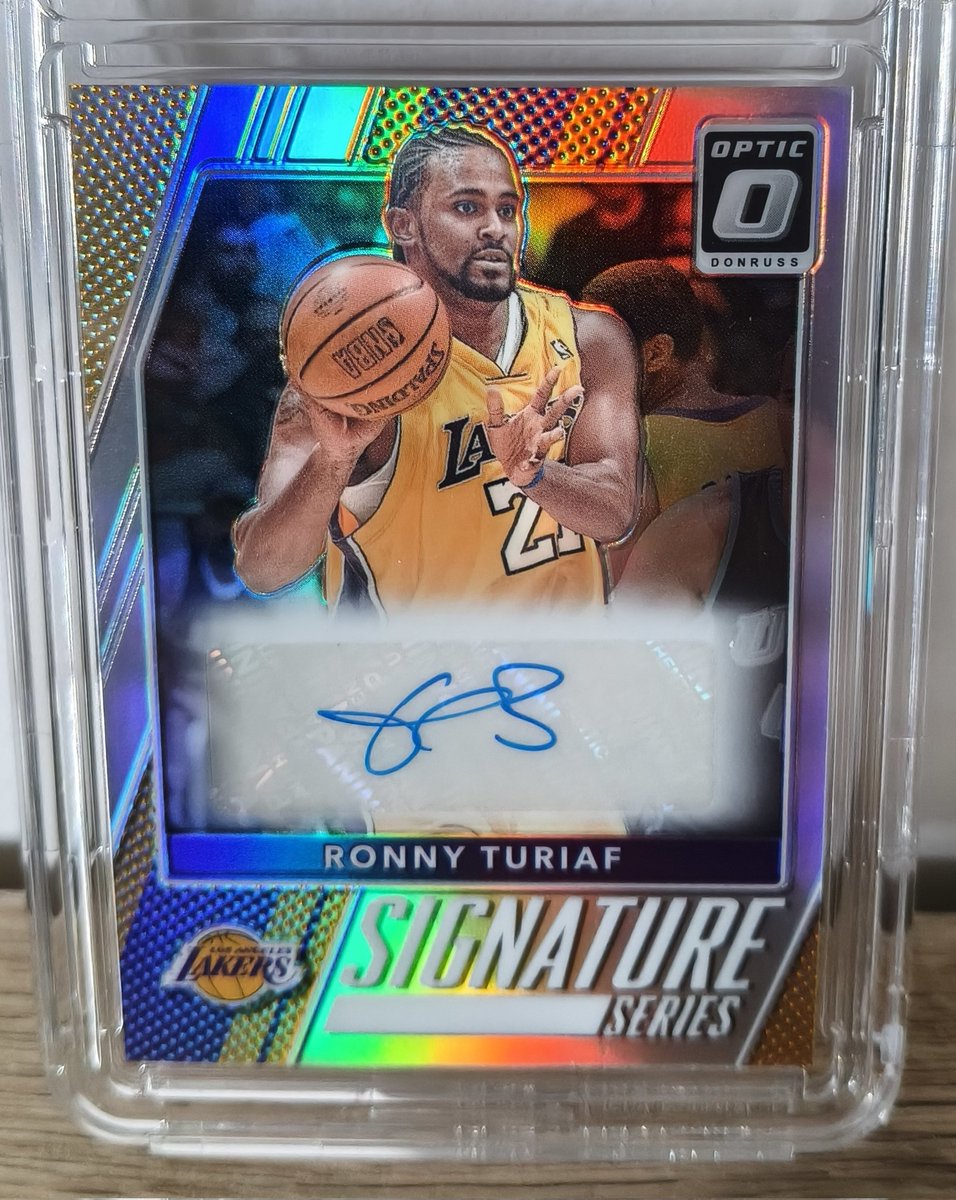 StadoCards tweet media