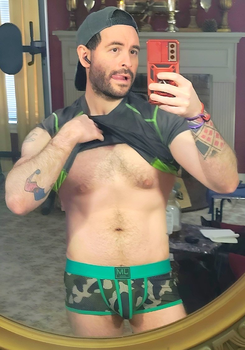 🔪🩸𝔊𝔯𝔦𝔫𝔡𝔥𝔬𝔲𝔰𝔢 𝔊𝔥𝔬𝔲𝔩 🗡🪽 tweet media