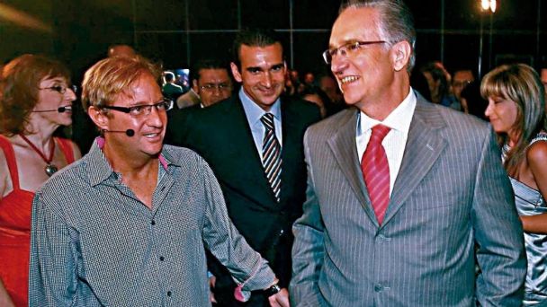 Dónde estará el  v10lador Andrés Roemer  quien se escondía en Israel?

Es amigo del #dientesdeburropedofilo 
comparten gustos por abusos s3xuales

Lo tendrá escondido es su yate?  ?  ?
Eso no sale en TVAzteca 
Paty Chapoy no ha sacado la nota