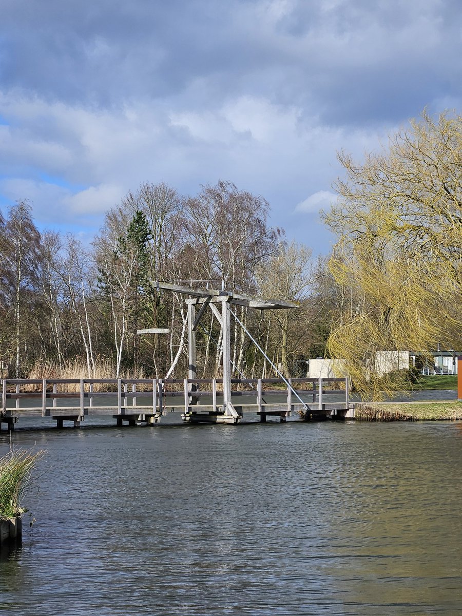 AnitaPeeters's tweet photo. #Drente @centerparcs even #relaxen onszelf verwennen het weer wordt ook #mooi 😊 maar ook bij slecht weer komt het helemaal goed! #vakantie #jubileumjaar #40jaarsamen wij #vieren de #liefde en het #leven #Namasté #Satnam #plukdedag #pakjemomenten #Enjoylife 🙏🍀🎊🎉🫶 https://t.co/U1C0ueDbeM