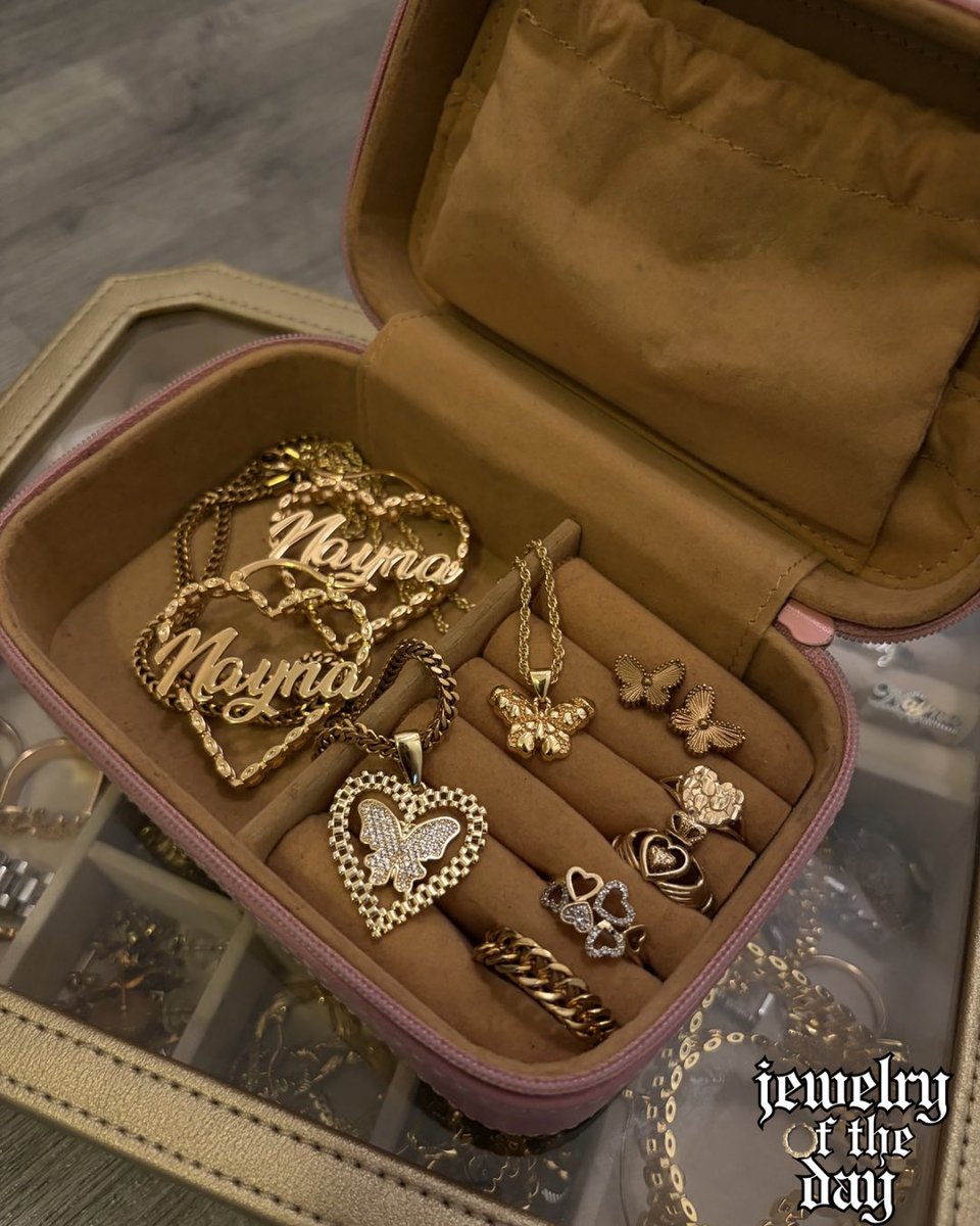70Ninety's tweet photo. #JewelryOfTheDay🖤🌴✨

make sure you share your #JewelOfTheDay &amp; Tag @70Ninety so we can feature you. 

SHOP NOW: https://t.co/l7clpLd8fl | #FlyGirlEssentials #CuLAture https://t.co/ypQJcuS9K6