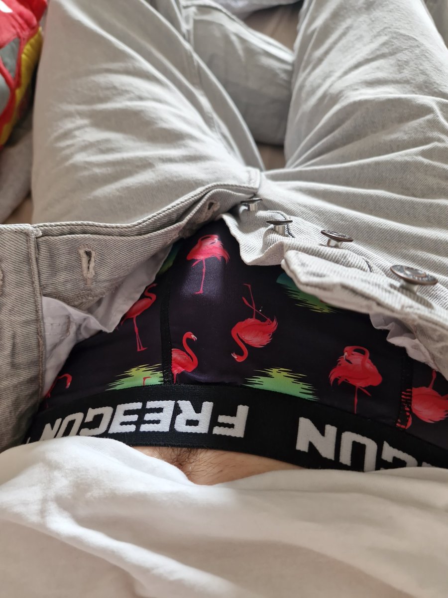 JeunegBi tweet media