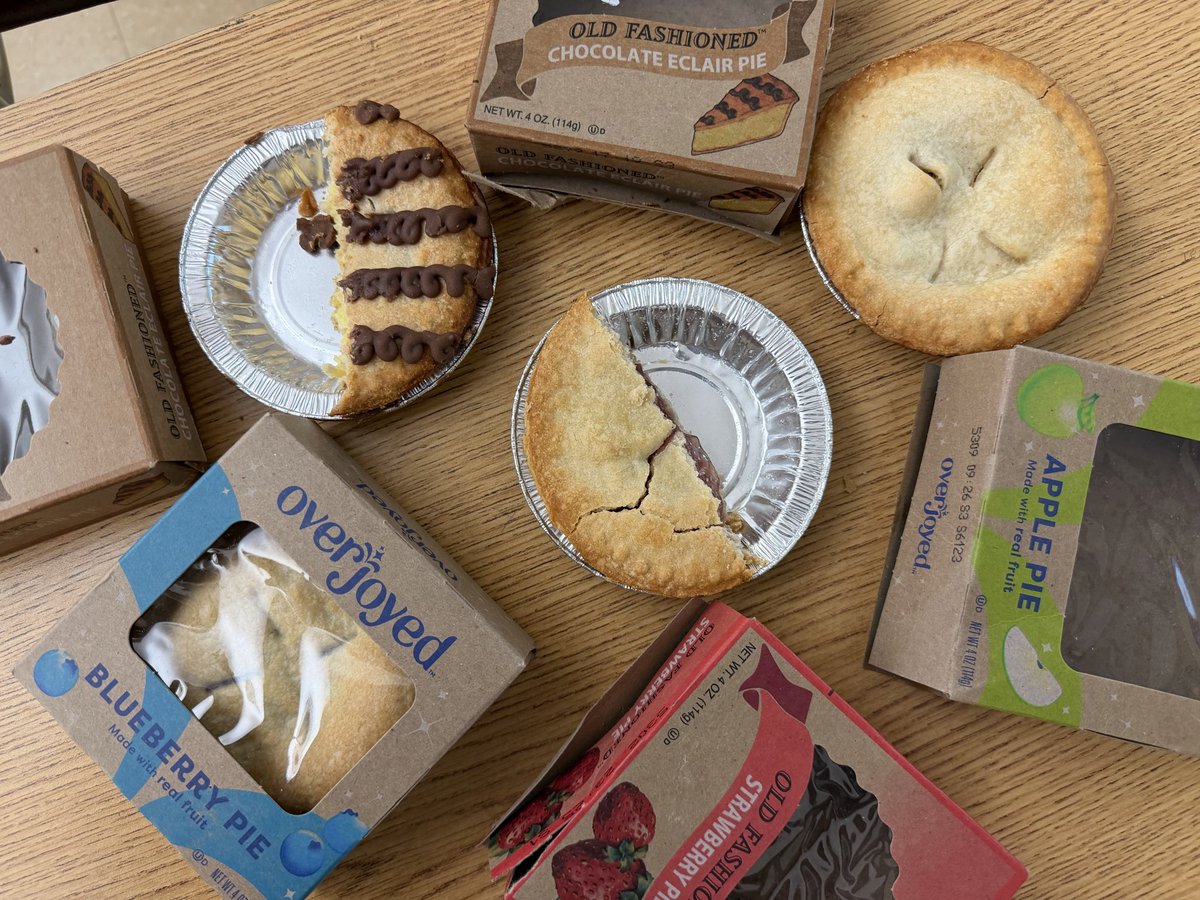 Mrs. Glatthorn (she/her/hers) tweet media