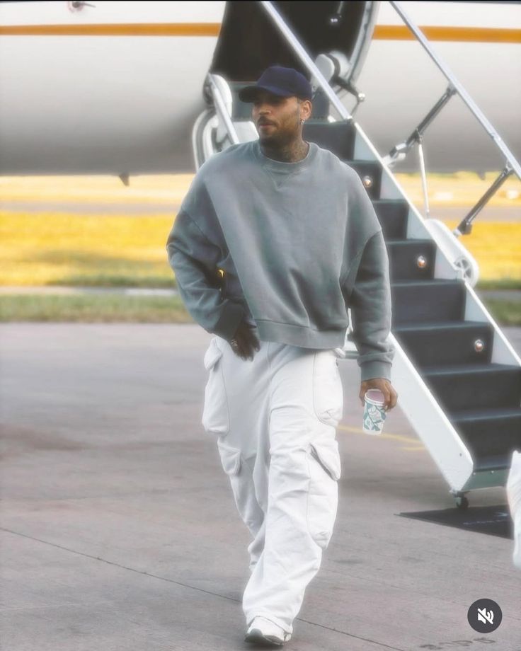 Chris Brown Origin  tweet media