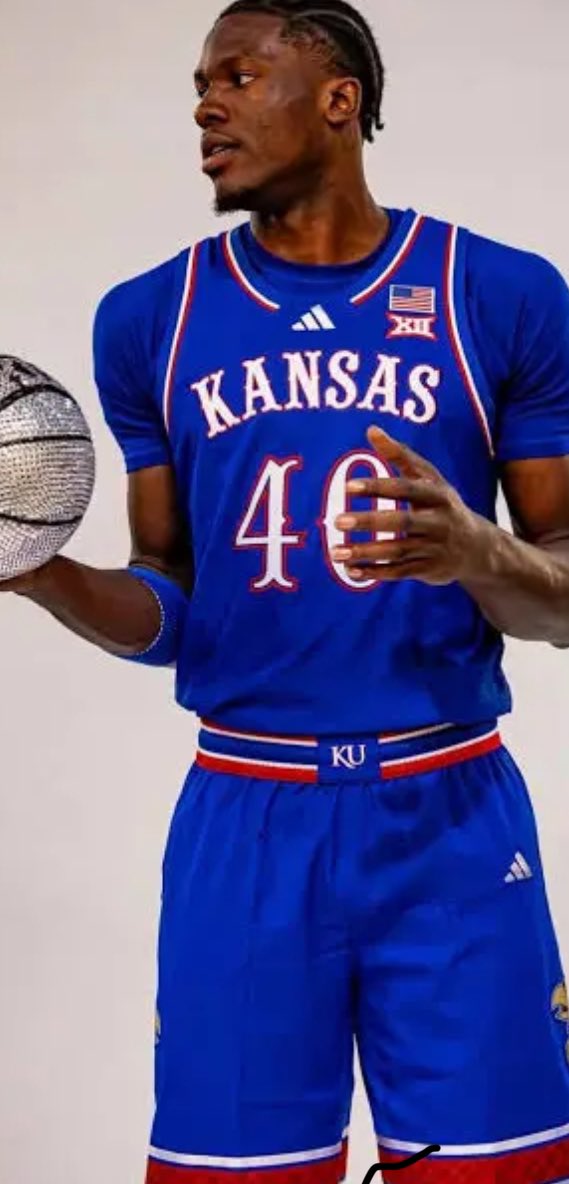 Bluezrl_'s tweet photo. PLAY OF THE FIRST ROUND (NCAAB) 

Kansas -13.5 🎯

Cal Baptist has one shot here — get hot from 3. KU’s defense is elite (top-tier in FG% allowed) and their size will make it tough for CBU to score inside. If Dominique Daniels isn’t on fire, the Lancers could go long stretches without points.

CBU will try to slow it down and hang around early, but Kansas’ length and defense should wear them out. First tourney game nerves + depth gap = KU pulling away late.

Rock chalk by 15+ 
#collegebasketballl #marchmadness