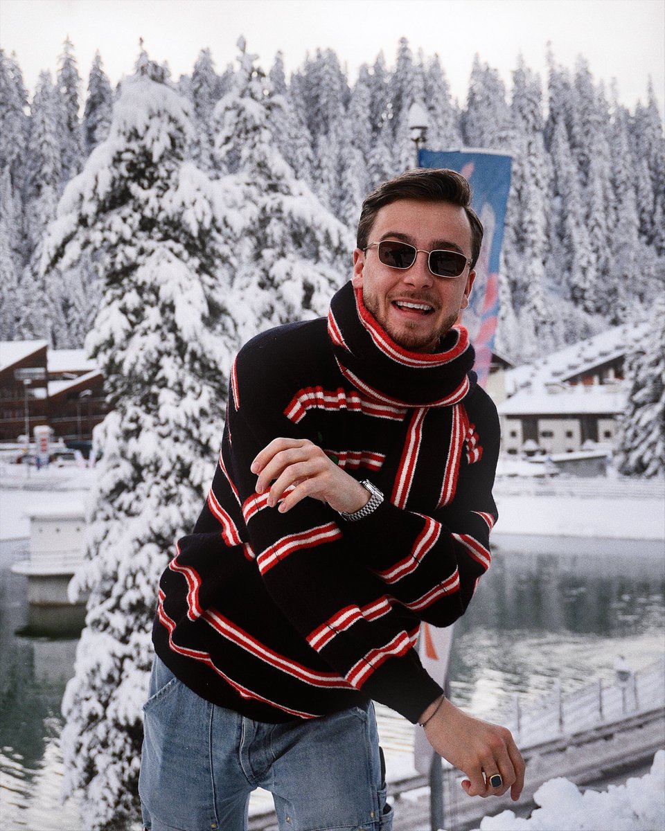 Sem Jacobs tweet media