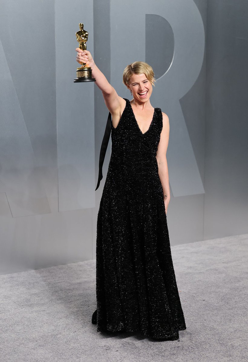 LlSTENlNG_PARTY's tweet photo. Congratulations to Jessie Buckley on her Academy Award for Best Actress 

Jessie Hosted a @LlSTENlNG_PARTY for her brilliant album with Bernard Butler -  For All Our Days That Tear The Heart

You can replay their Listening Party right here  

https://t.co/A6RrL2eGVL https://t.co/07ekbirQ7r