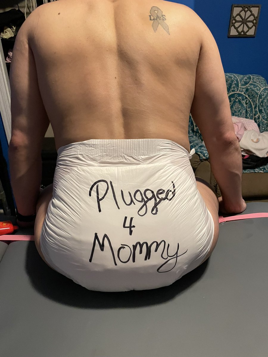 YourProDomme's tweet photo. Plugged and caged 😍😍😍 https://t.co/oABywV6jl2