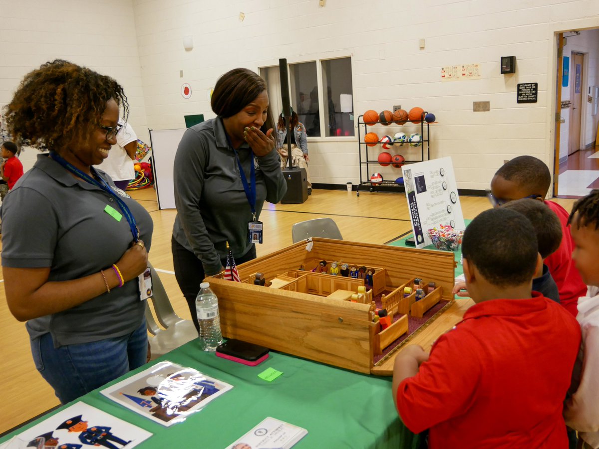 DAClayCo tweet media