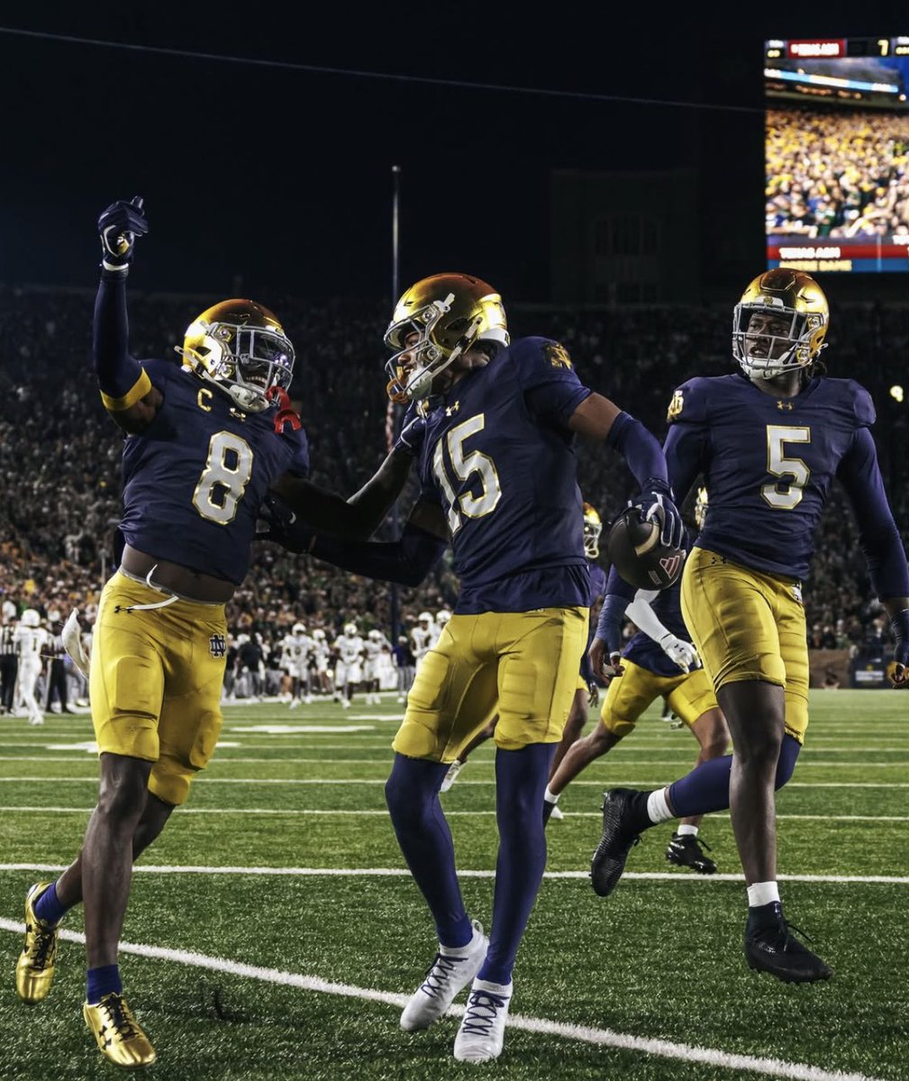 GoldeNDomerz☘️ tweet media