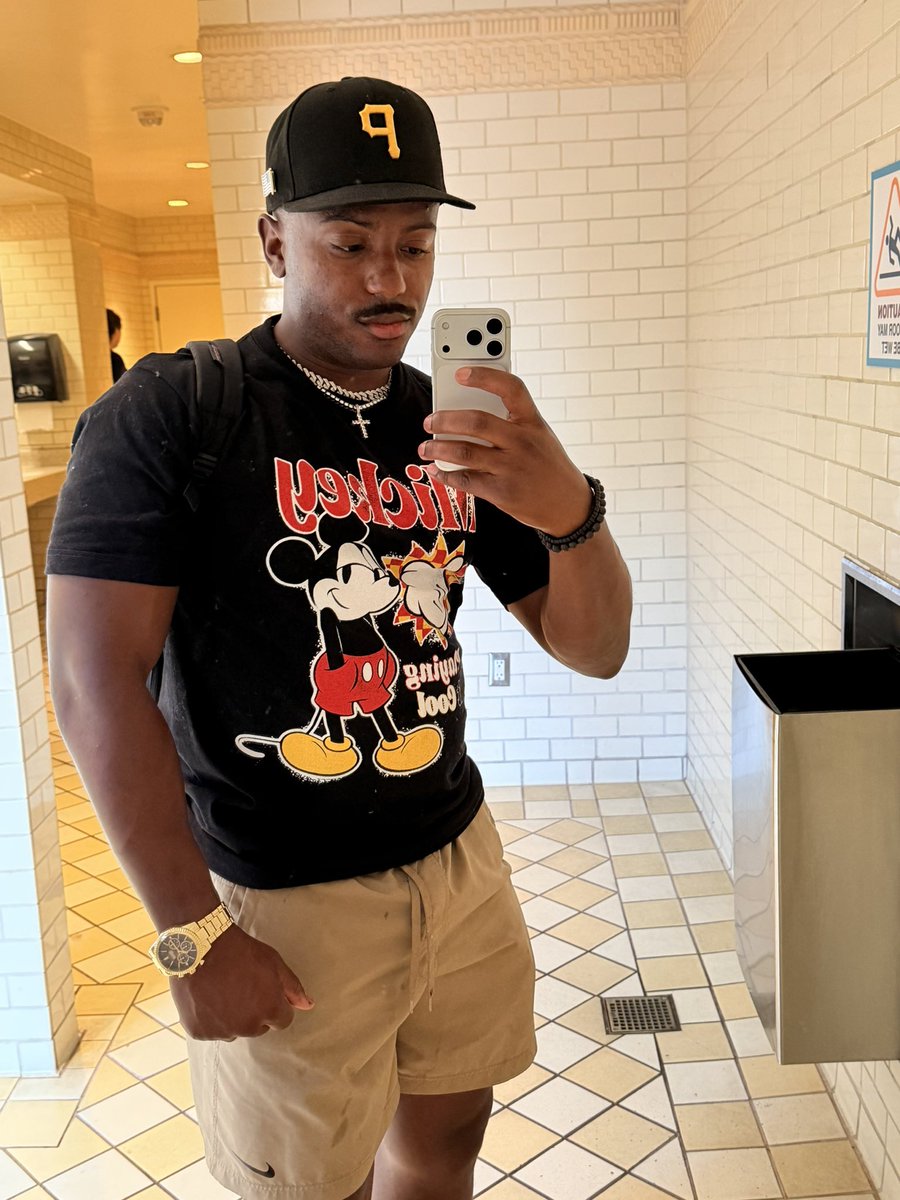 First time at Disney in 10 years 🥂