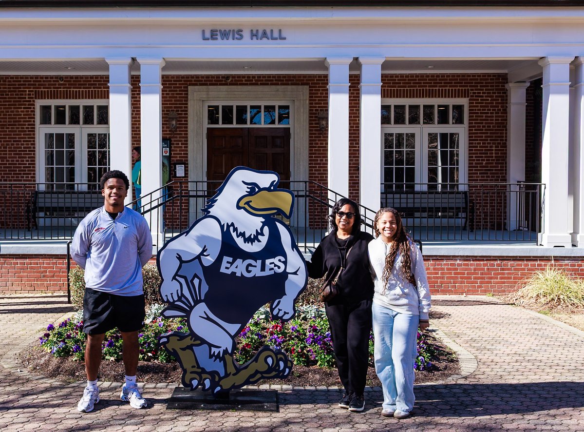 MannyScott80 tweet media