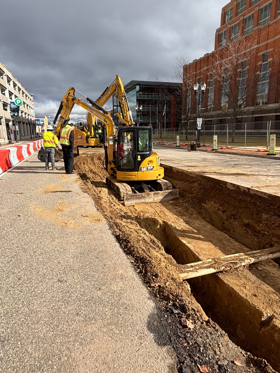 Lansing BWL tweet media