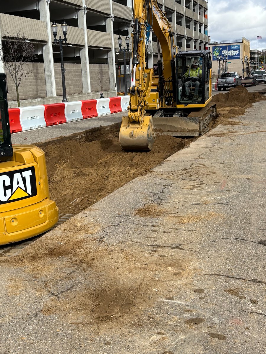 Lansing BWL tweet media