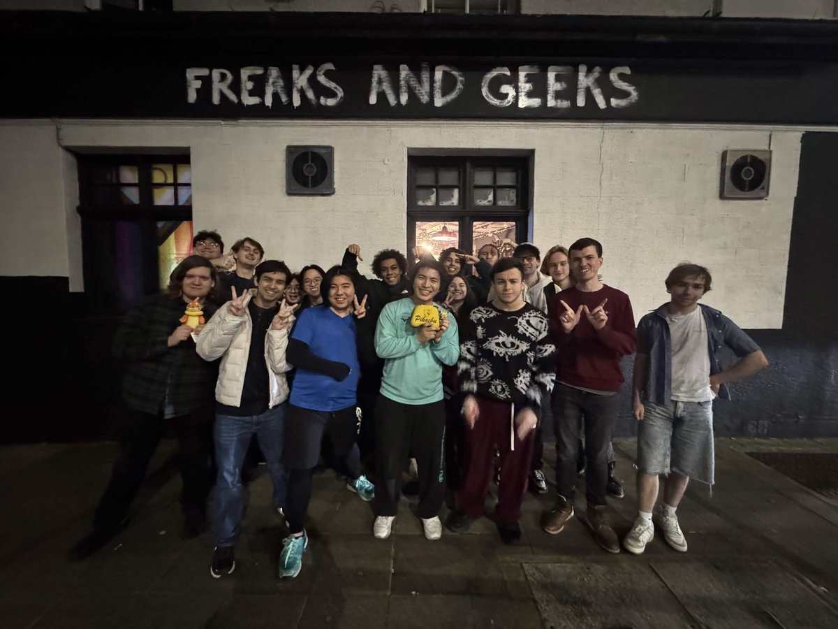 East London Smash tweet media