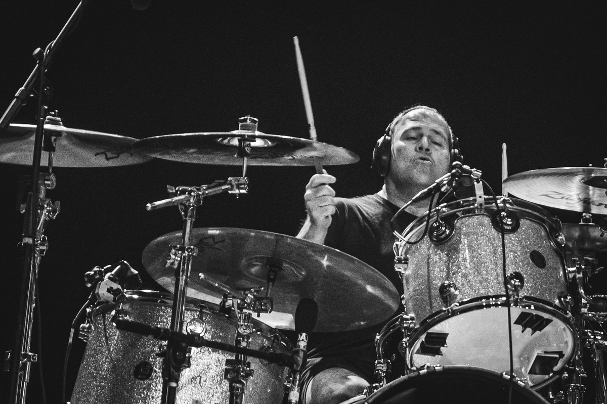 Red Hare Images tweet media