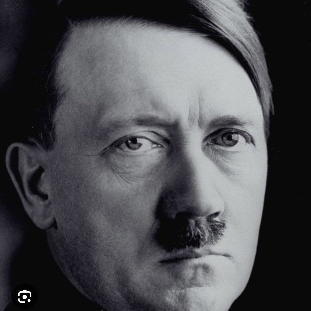 Maria264506501's tweet image. The #British #FarRight aren’t #Patriots. They are #Racist #Fascist #NeoNazis who are ready to sacrifice their #kids as #CannonFodder. They have never had to fight in a #War because their #Ancestors died fighting #Hitler and #Fascism. It’s unbelievable. An absolute disgrace.