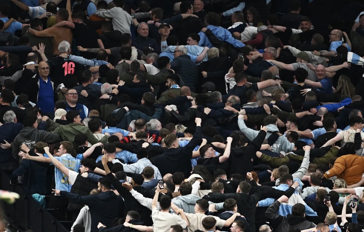 SlavishSummer42 tweet media