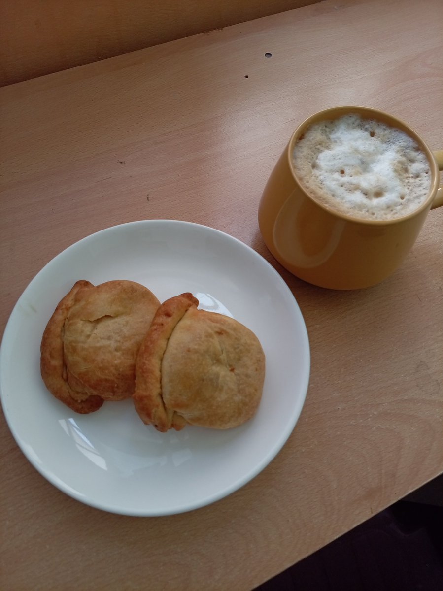 wucaki's tweet photo. almuerzo https://t.co/hes1CSrEqZ