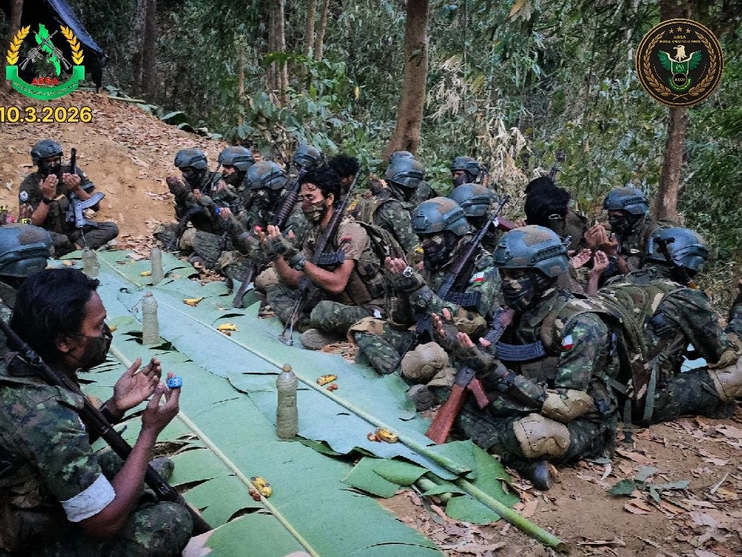 RFR_Rohingya's tweet photo. During Ramadan we break our fast in comfort, while ARSA fighters survive on just water, a banana, and dates. May Allah protect them and make us grateful and caring. https://t.co/Slcnhav6x5