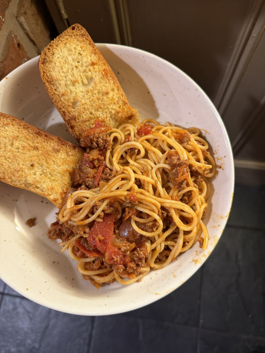 rly cool girl tweet media