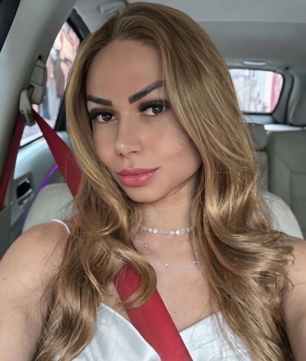 Danielle tweet media