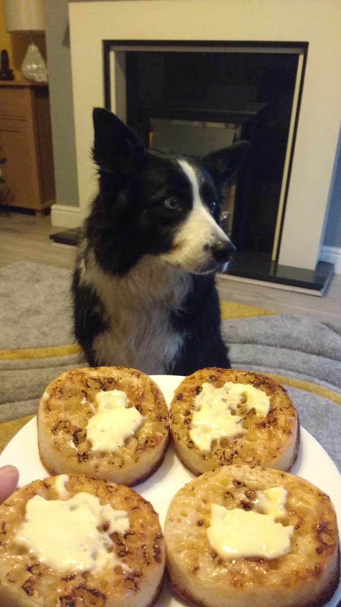 Dee_neez tweet media