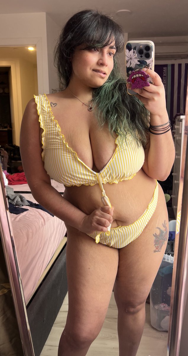 NotInTheFace tweet media