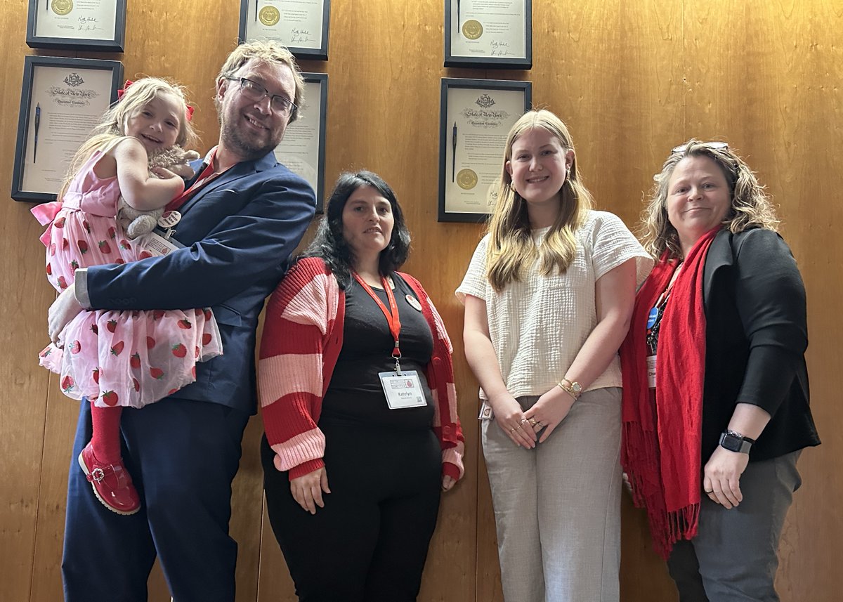 nysbdorg's tweet photo. We just finished meeting with Emma in Assemblymember González-Rojas's office.

@votejgr: Please support budget language to reform prior authorization, extend the continuity of care from 60 to 90 days, and increase transparency in denials.

Info: https://t.co/Ly7yFZocye https://t.co/64ibhCPLvp