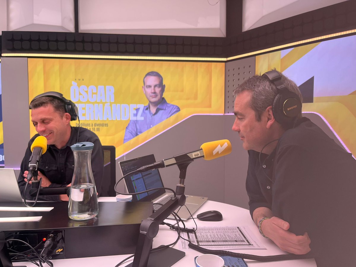 Abans i després d’estrenar el nou estudi 5 de <a href="/CatalunyaRadio/">Catalunya Ràdio</a> 
Nous temps, nous estudis, el mateix compromís de sempre